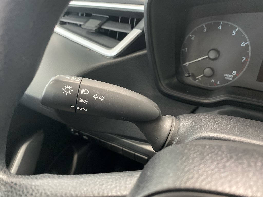 2023 Toyota Corolla L CVT / Groupe Électrique / Caméra de Recul in Cowansville, Quebec - 12 - w1024h768px