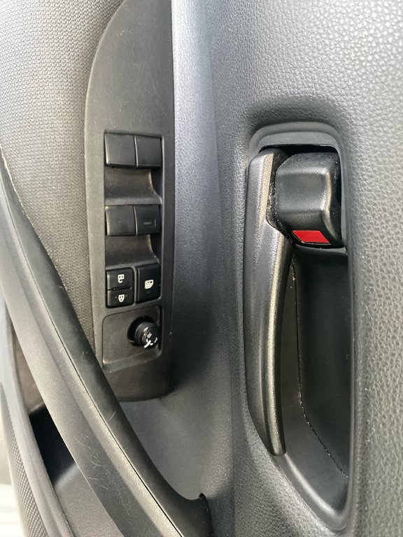 2023 Toyota Corolla L CVT / Groupe Électrique / Caméra de Recul in Cowansville, Quebec - 11 - w1024h768px