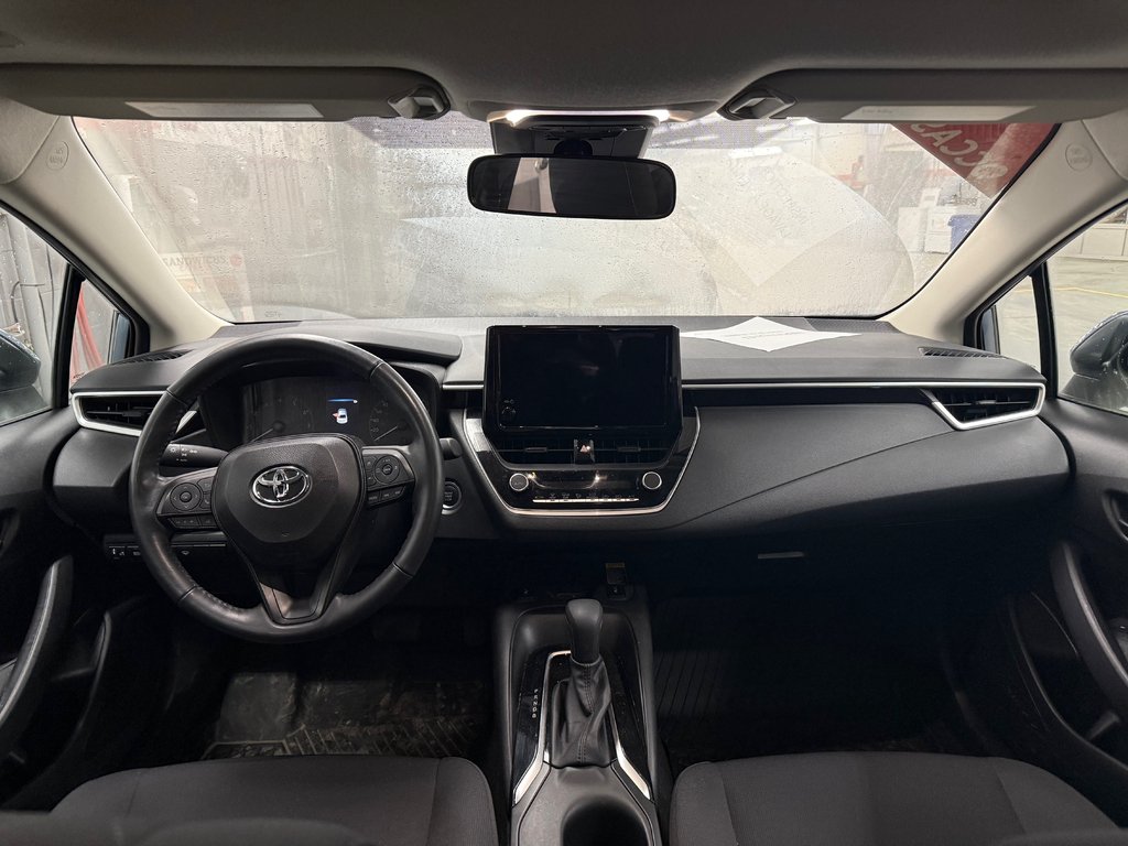 2024 Toyota Corolla LE Amélioré in Cowansville, Quebec - 12 - w1024h768px