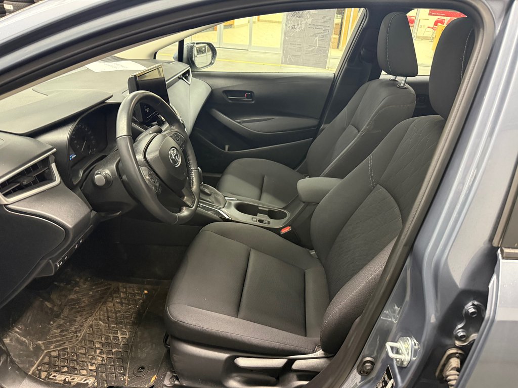 2024 Toyota Corolla LE Amélioré in Cowansville, Quebec - 14 - w1024h768px