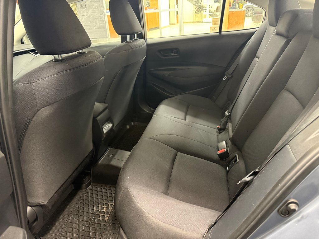 2024 Toyota Corolla LE Amélioré in Cowansville, Quebec - 11 - w1024h768px