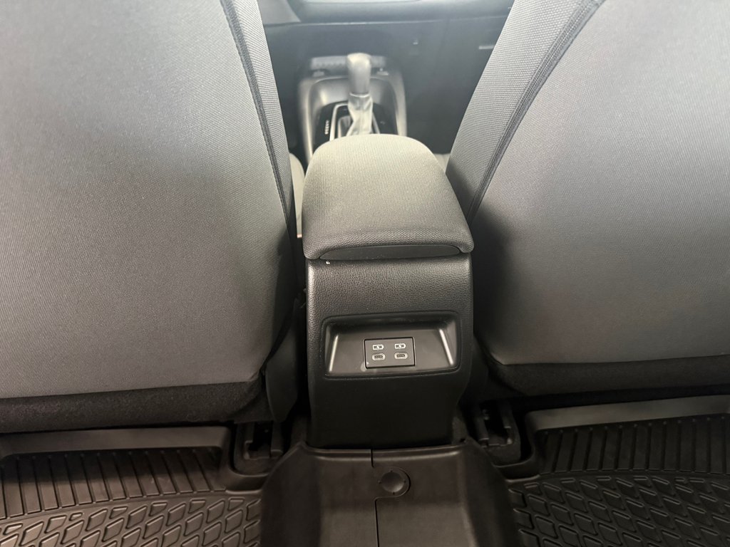 Toyota Corolla LE 2024: 19 601 km - Cowansville Toyota 2024 à Cowansville, Québec - 13 - w1024h768px