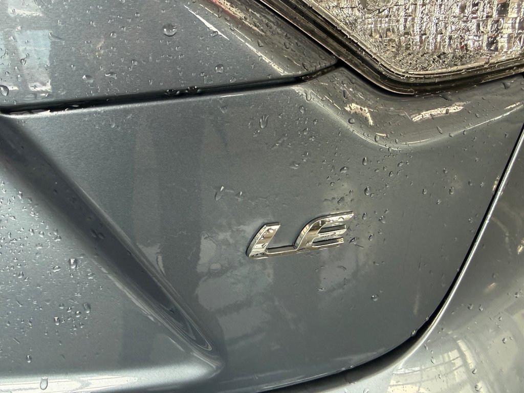 Toyota Corolla LE 2024: 19 601 km - Cowansville Toyota 2024 à Cowansville, Québec - 10 - w1024h768px