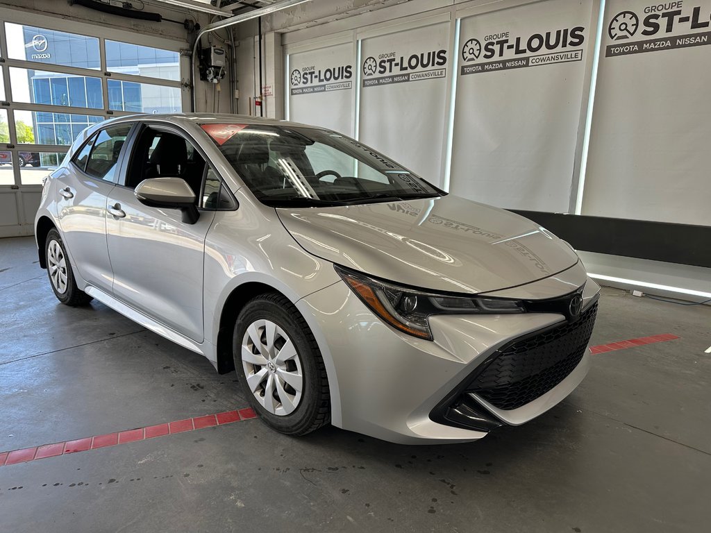 2025 Toyota Corolla SE Amélioré in Cowansville, Quebec - 8 - w1024h768px
