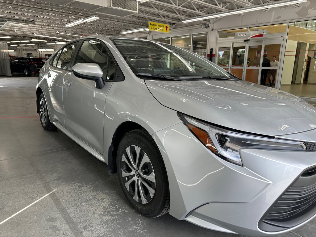 Toyota Corolla  2025 à Cowansville, Québec - 8 - w1024h768px