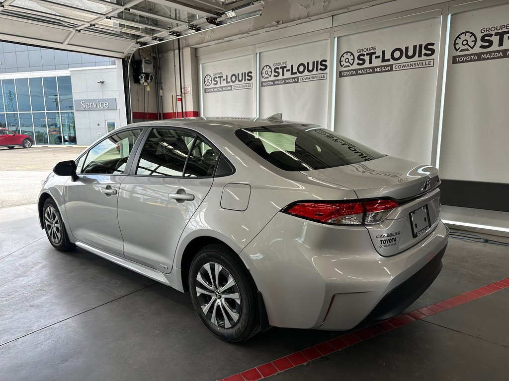 Toyota Corolla  2025 à Cowansville, Québec - 3 - w1024h768px