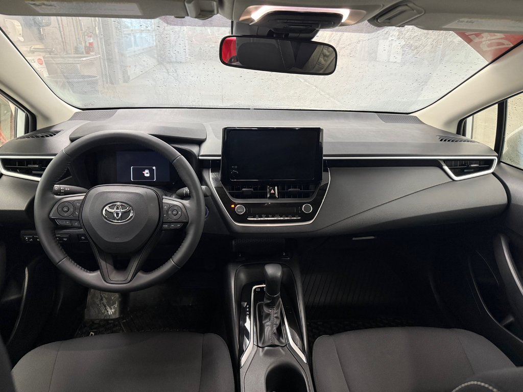 Toyota Corolla LE AWD 2025 à Cowansville, Québec - 13 - w1024h768px