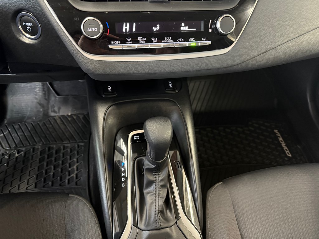 Toyota Corolla LE AWD 2025 à Cowansville, Québec - 18 - w1024h768px