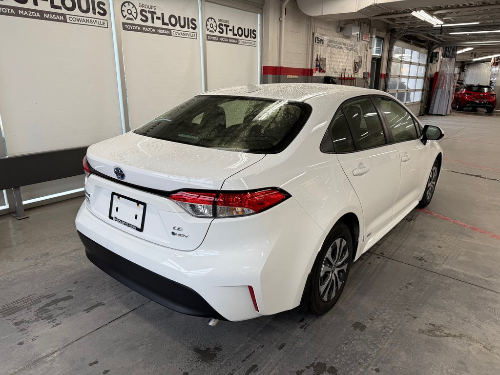Toyota Corolla LE AWD 2025 à Cowansville, Québec - 7 - w1024h768px