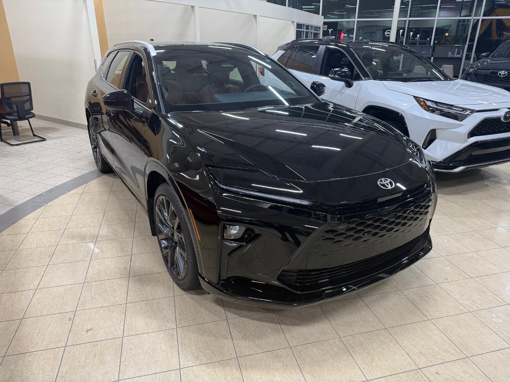 Toyota Crown Signia Limited 2025 à Cowansville, Québec - 7 - w1024h768px