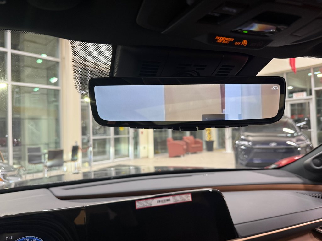 Toyota Crown Signia Limited 2025 à Cowansville, Québec - 20 - w1024h768px