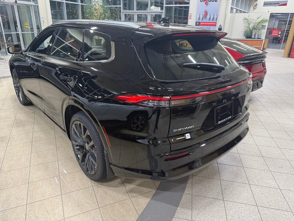 Toyota Crown Signia Limited 2025 à Cowansville, Québec - 3 - w1024h768px