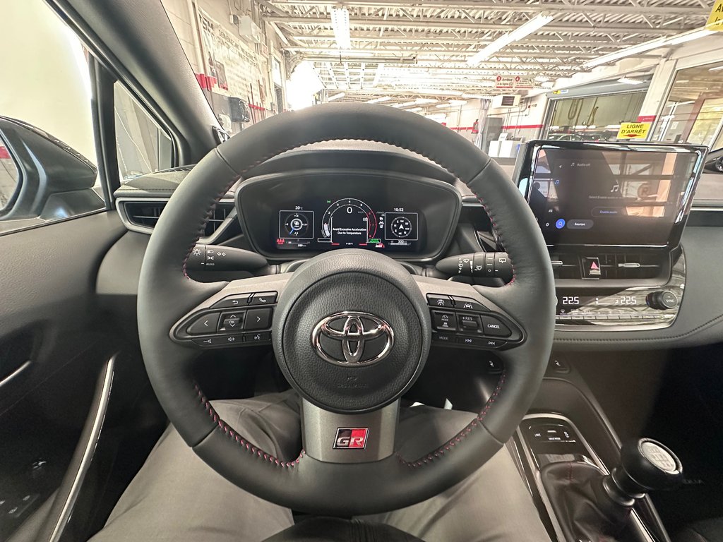 Toyota GR Corolla Premium AWD Beaucoup d'option ajouté 2025 à Cowansville, Québec - 32 - w1024h768px