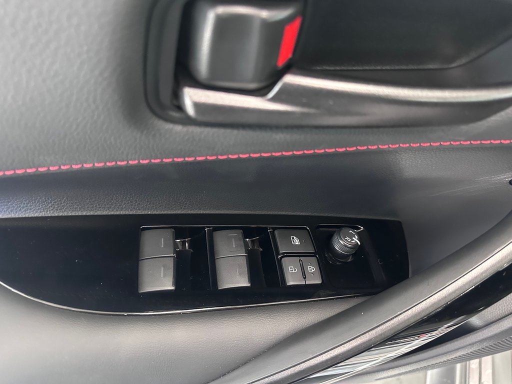 Toyota GR Corolla Premium AWD Beaucoup d'option ajouté 2025 à Cowansville, Québec - 23 - w1024h768px