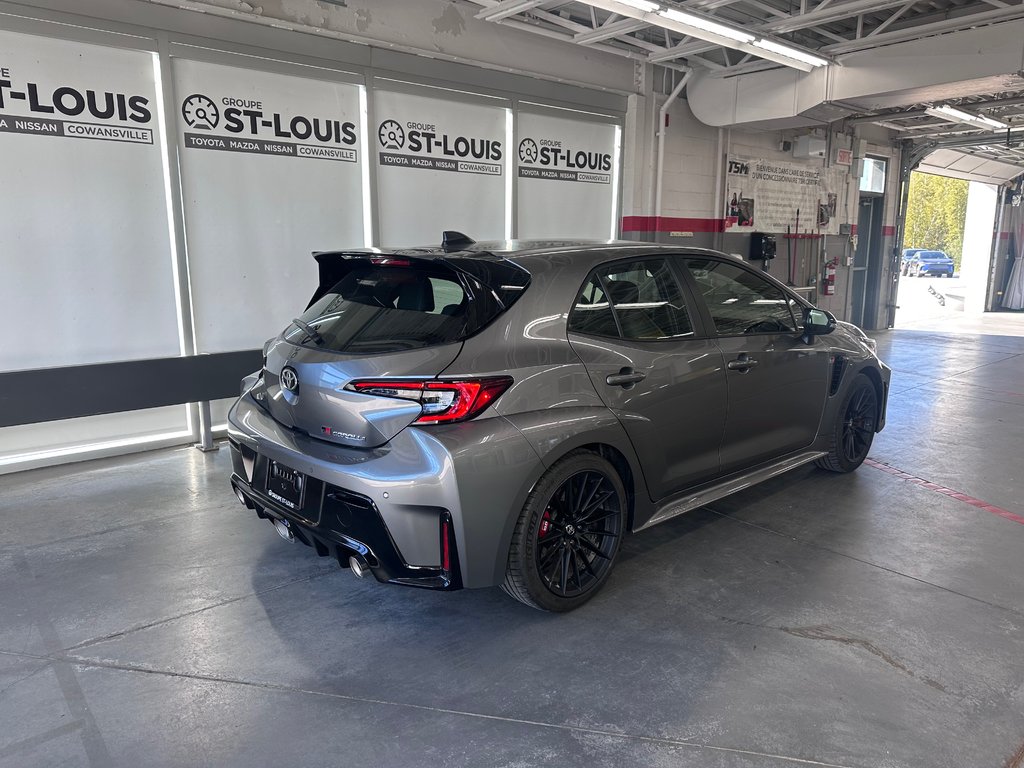 Toyota GR Corolla Premium AWD Beaucoup d'option ajouté 2025 à Cowansville, Québec - 8 - w1024h768px