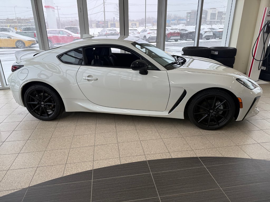 Toyota GR86 Premium Manuelle 2025 à Cowansville, Québec - 4 - w1024h768px