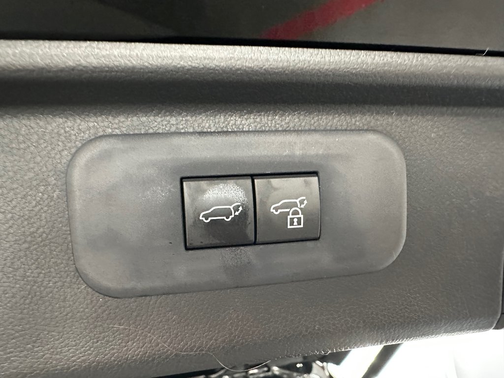 Toyota Grand Highlander XLE AWD 2025 à Cowansville, Québec - 10 - w1024h768px