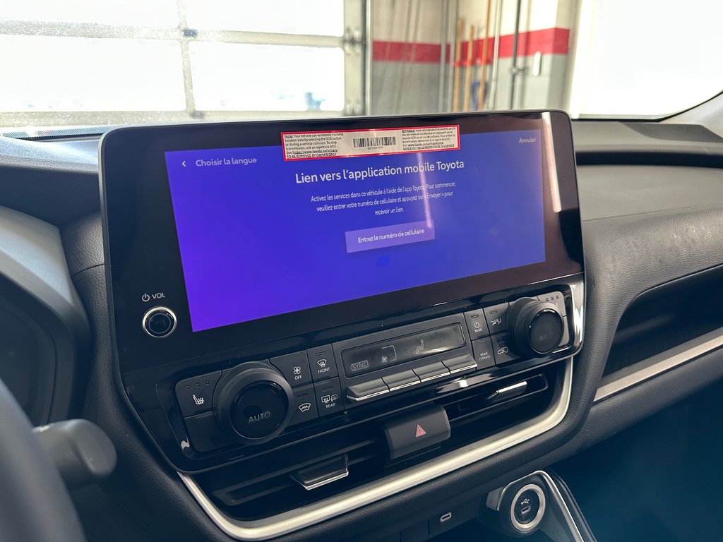 Toyota Grand Highlander XLE AWD 2025 à Cowansville, Québec - 24 - w1024h768px