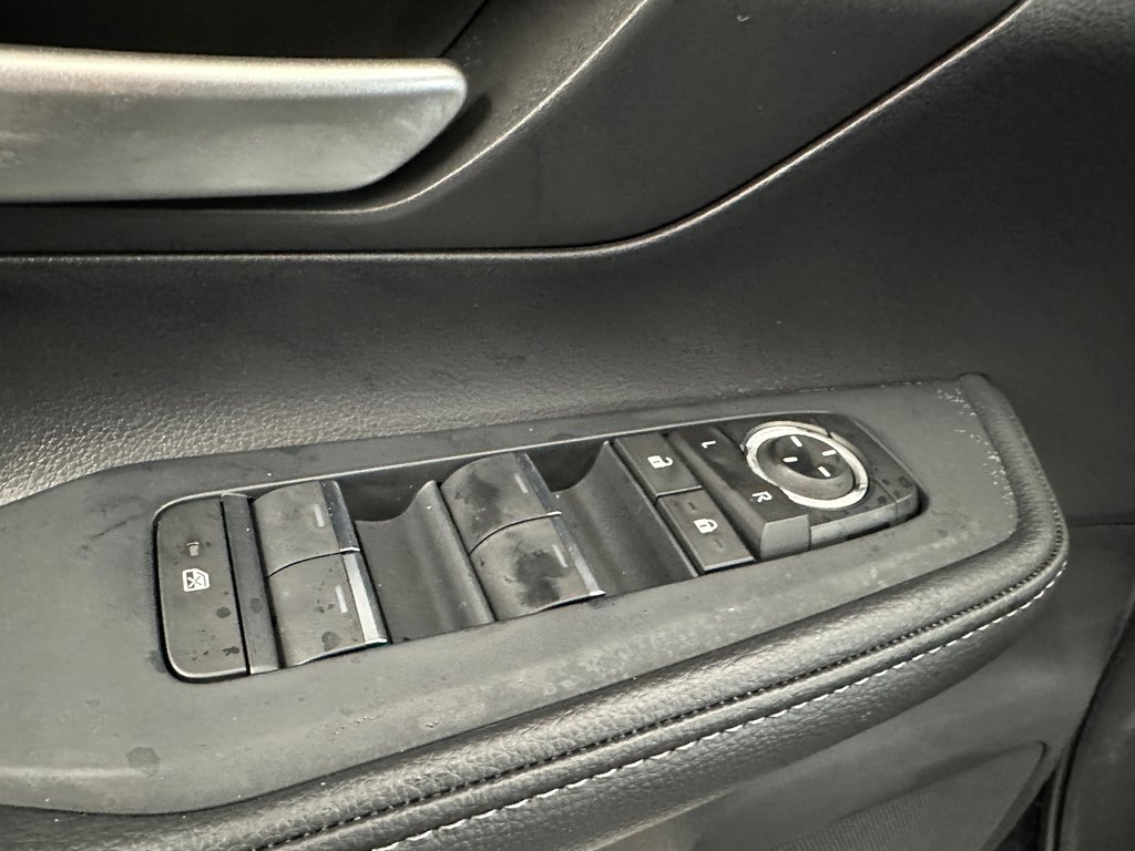 Toyota Grand Highlander XLE AWD 2025 à Cowansville, Québec - 25 - w1024h768px