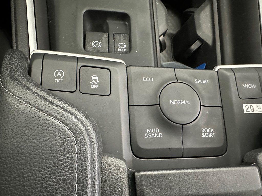 Toyota Grand Highlander XLE AWD 2025 à Cowansville, Québec - 19 - w1024h768px