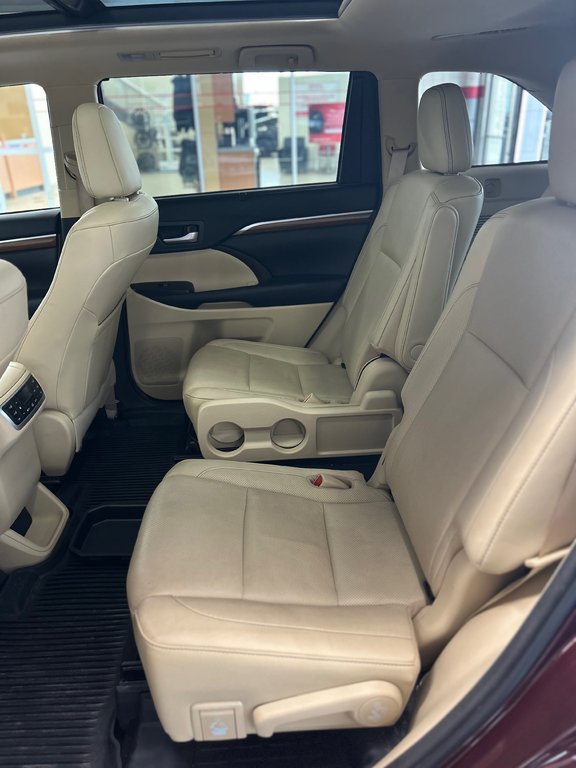 Toyota Highlander hybrid Limited 2017 à Cowansville, Québec - 14 - w1024h768px