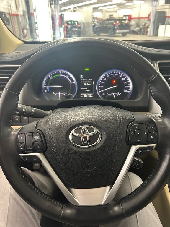 Toyota Highlander hybrid Limited 2017 à Cowansville, Québec - 32 - w1024h768px
