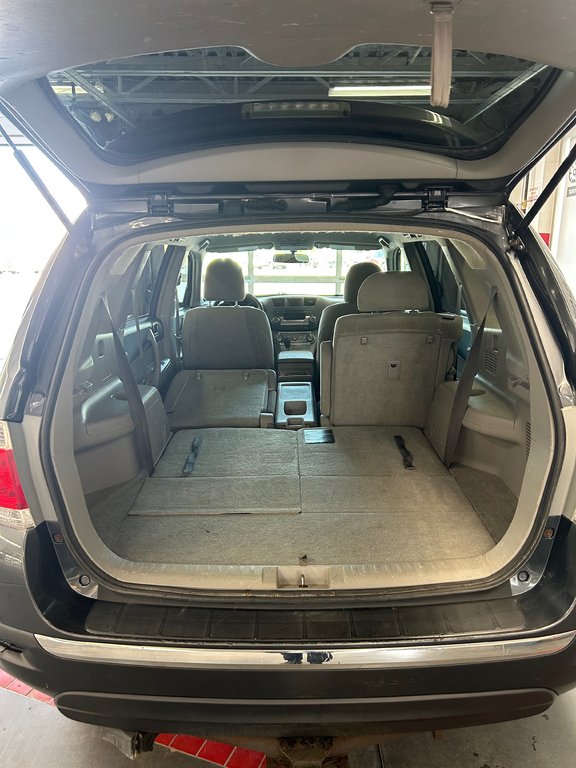 2012 Toyota Highlander LE / 4WD in Cowansville, Quebec - 8 - w1024h768px
