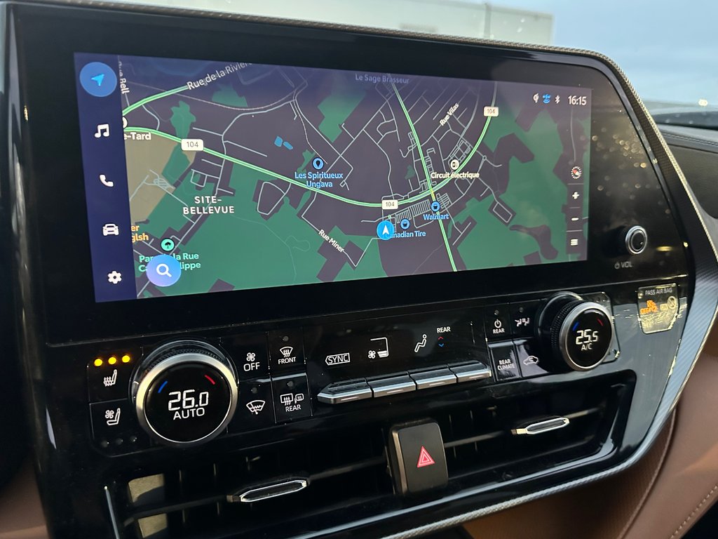 Toyota Highlander Limited AWD 2024 à Cowansville, Québec - 7 - w1024h768px