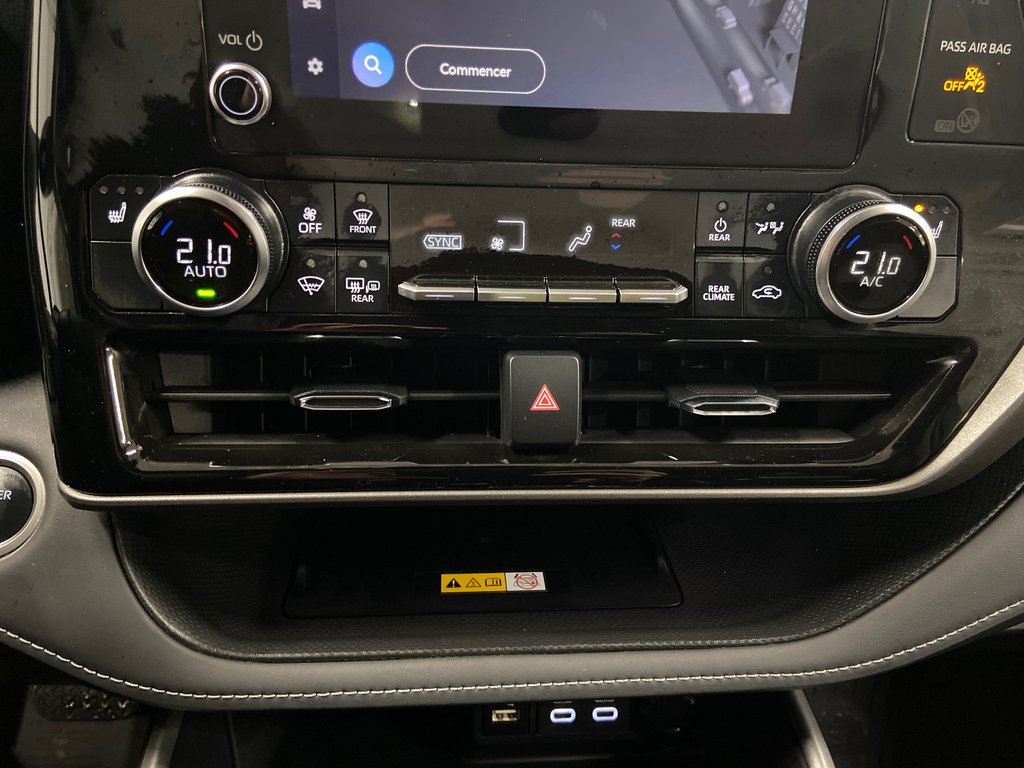 Toyota Highlander Hybrid XLE 2024 à Cowansville, Québec - 47 - w1024h768px