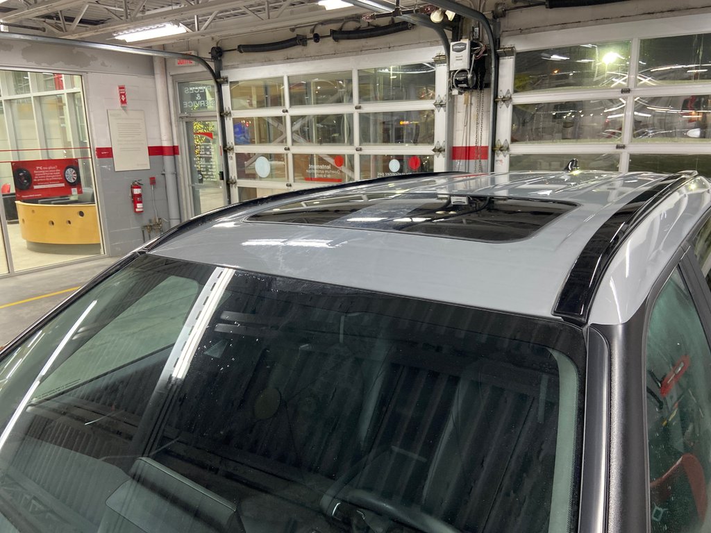 Toyota Highlander Hybrid XLE 2024 à Cowansville, Québec - 20 - w1024h768px