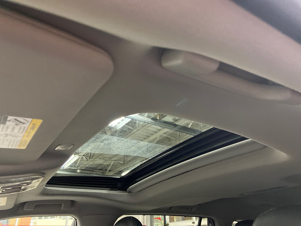 Toyota Highlander Hybrid XLE 2024 à Cowansville, Québec - 57 - w1024h768px