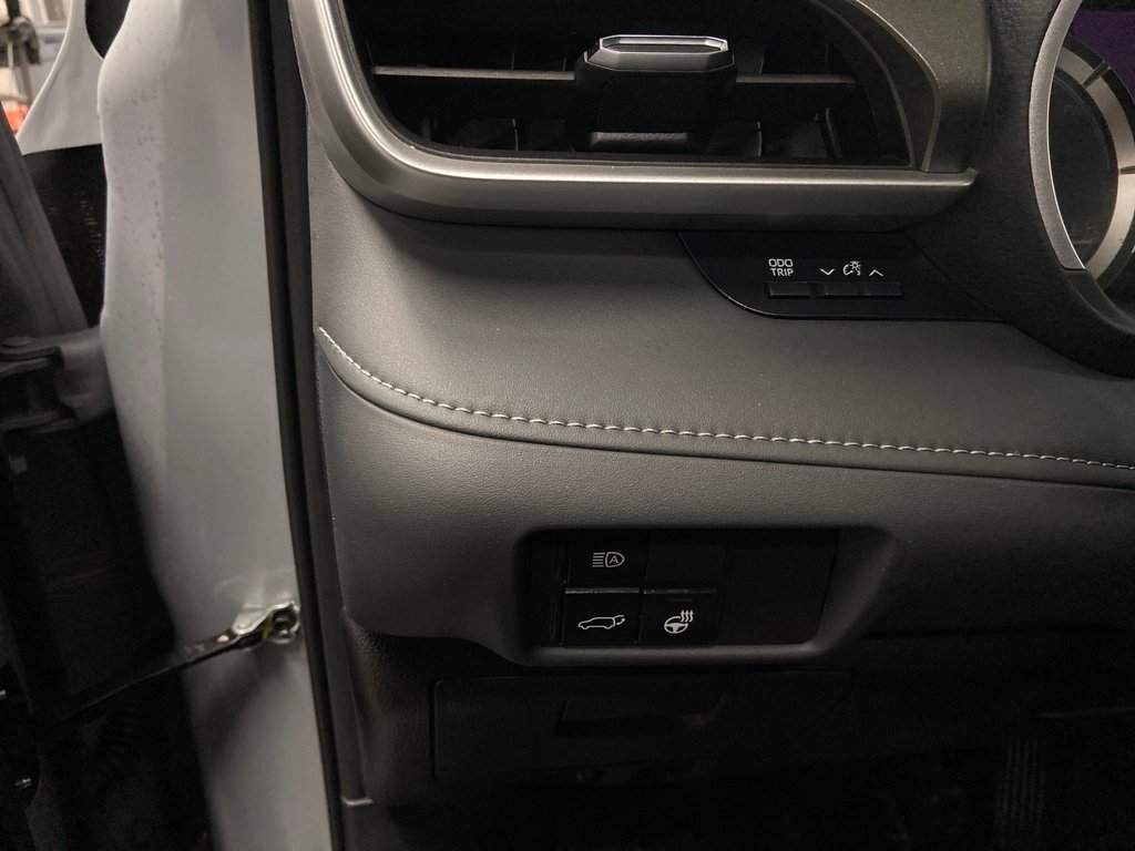 Toyota Highlander Hybrid XLE 2024 à Cowansville, Québec - 37 - w1024h768px