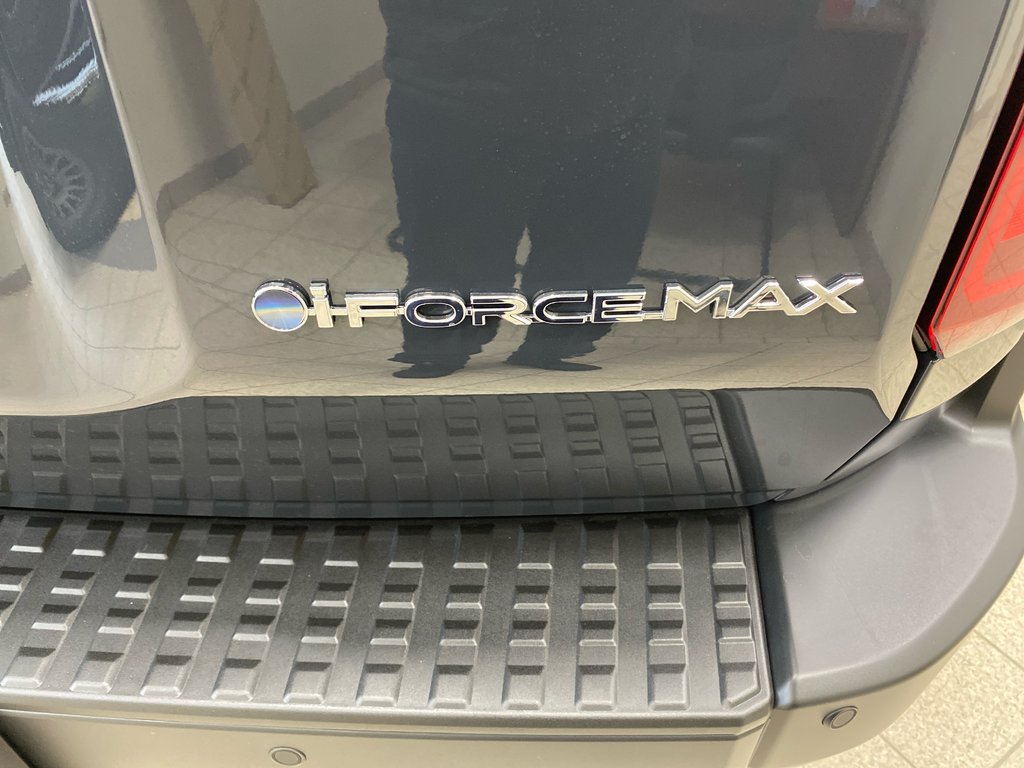 Toyota Land Cruiser Premium 2025 à Cowansville, Québec - 28 - w1024h768px