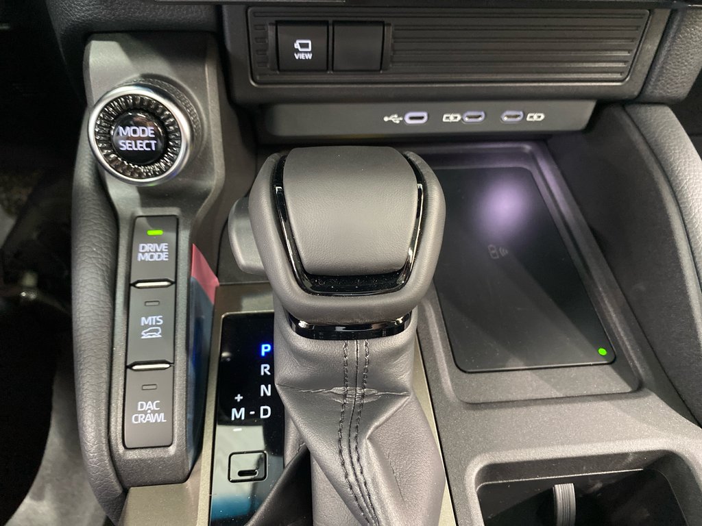 Toyota Land Cruiser Premium 2025 à Cowansville, Québec - 18 - w1024h768px