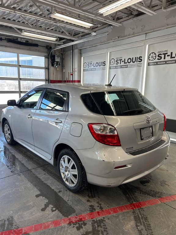 Toyota Matrix AC / Vitres électriques 2011 à Cowansville, Québec - 4 - w1024h768px