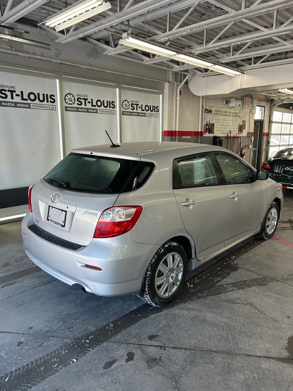 Toyota Matrix AC / Vitres électriques 2011 à Cowansville, Québec - 9 - w1024h768px