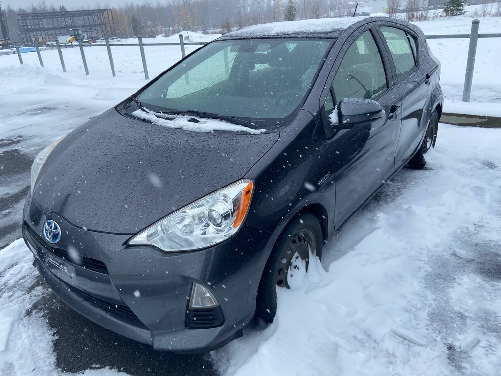Toyota Prius c  2014 à Cowansville, Québec - 3 - w1024h768px