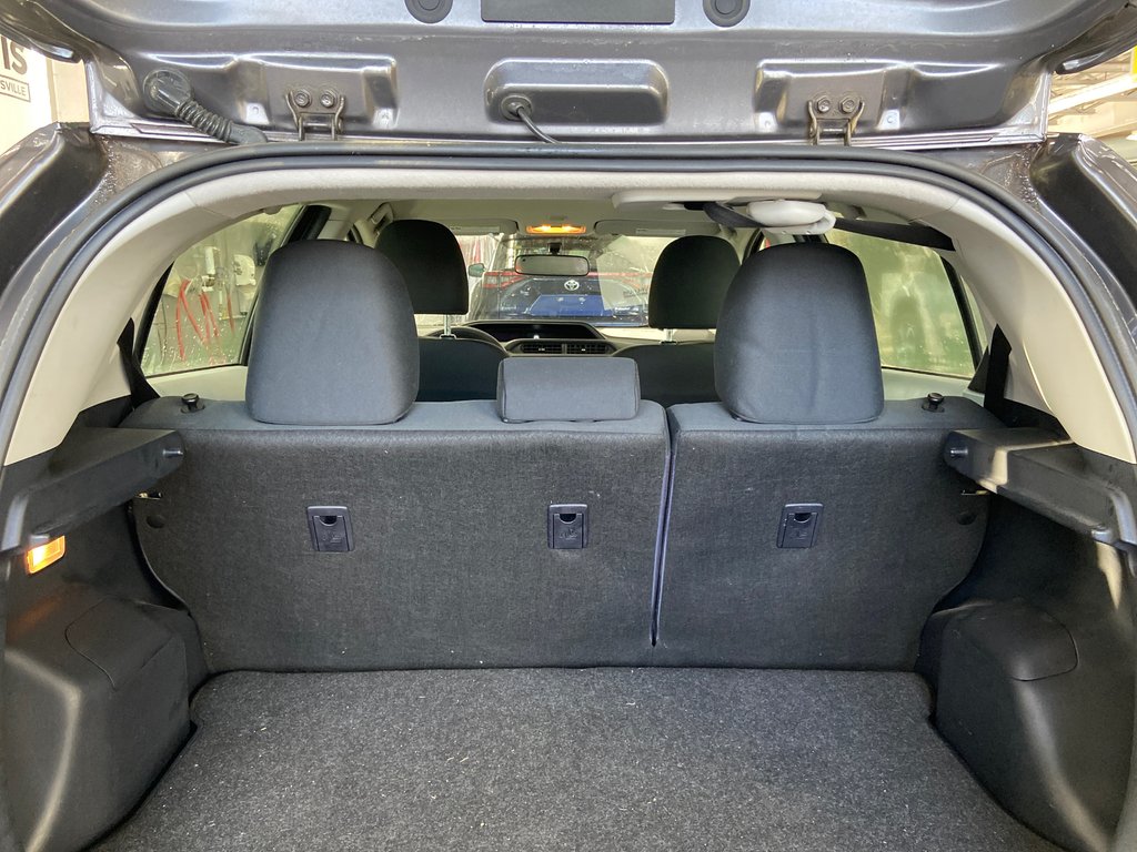 2014 Toyota Prius c BASE in Cowansville, Quebec - 7 - w1024h768px