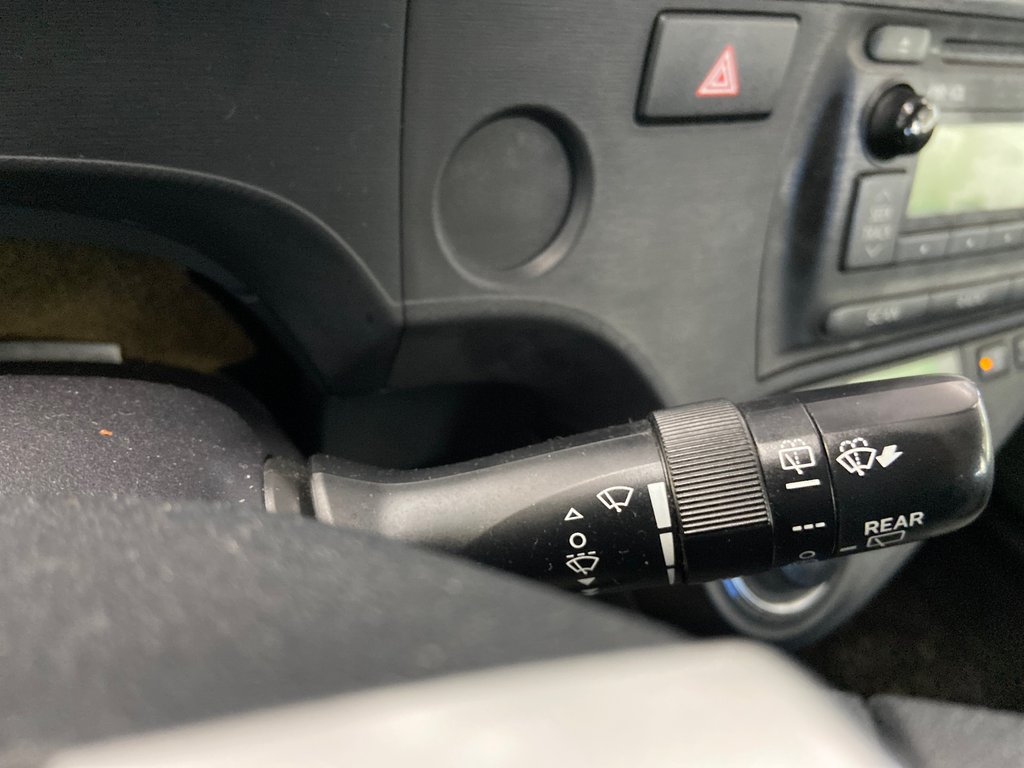 2014 Toyota Prius c BASE in Cowansville, Quebec - 37 - w1024h768px