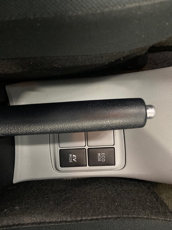 2014 Toyota Prius c BASE in Cowansville, Quebec - 30 - w1024h768px