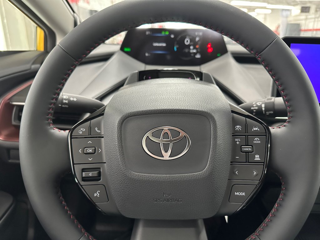 Toyota Prius Plug-in Hybrid  2025 à Cowansville, Québec - 22 - w1024h768px