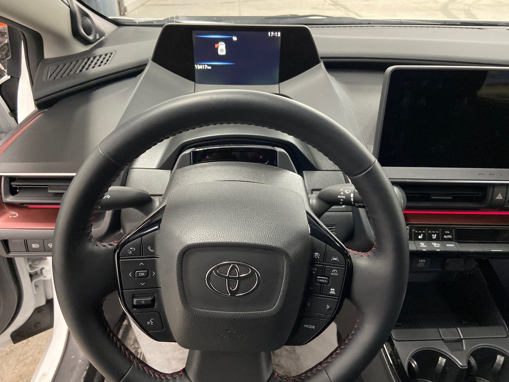 Toyota Prius Plug-In Hybrid XSE Premium 2025 à Cowansville, Québec - 26 - w1024h768px