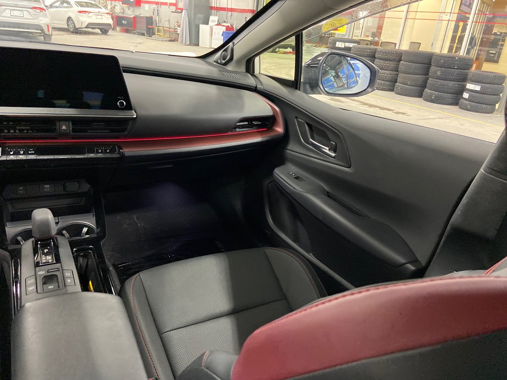 Toyota Prius Plug-In Hybrid XSE Premium 2025 à Cowansville, Québec - 32 - w1024h768px