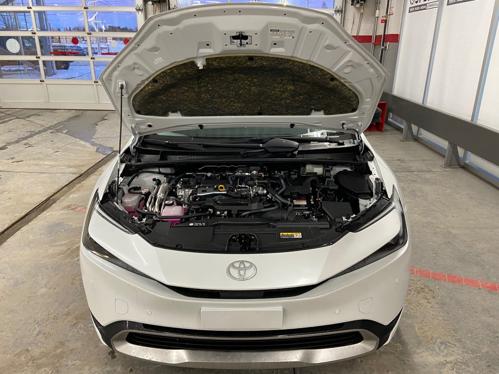 Toyota Prius Plug-In Hybrid XSE Premium 2025 à Cowansville, Québec - 17 - w1024h768px