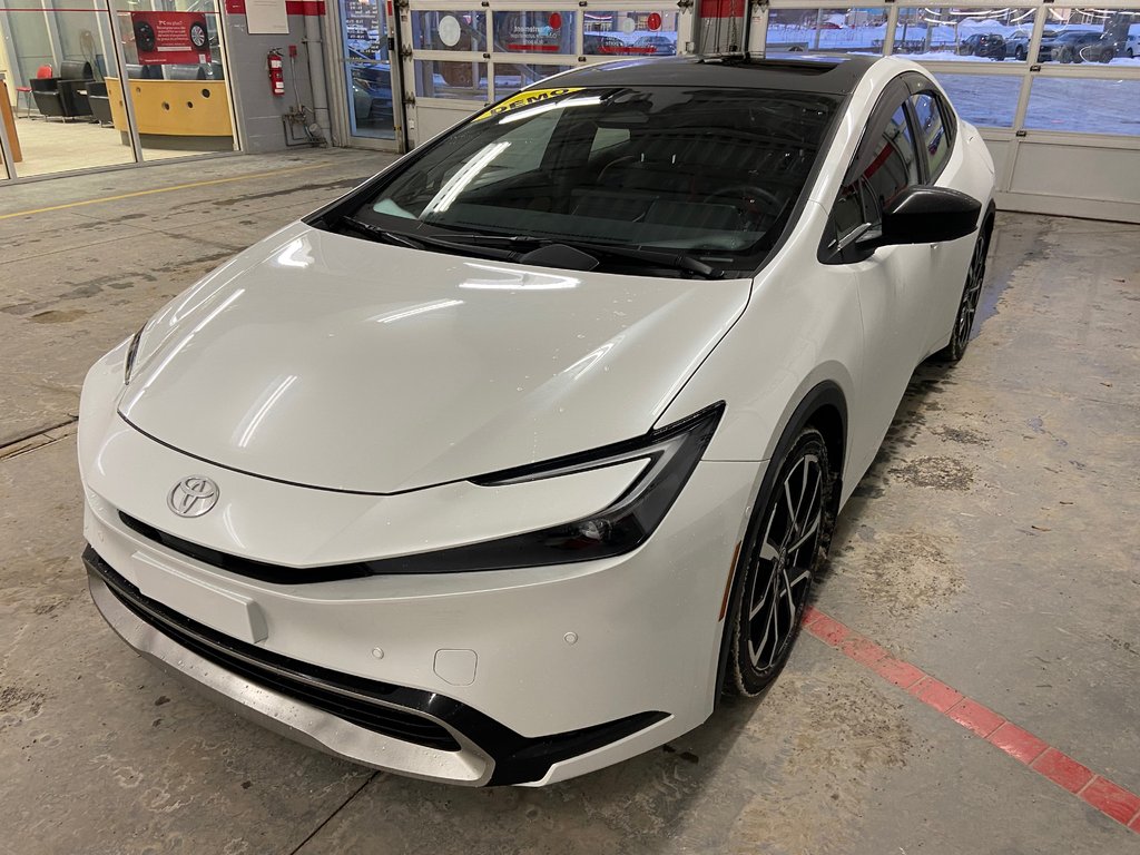 Toyota Prius Plug-In Hybrid XSE Premium 2025 à Cowansville, Québec - 13 - w1024h768px