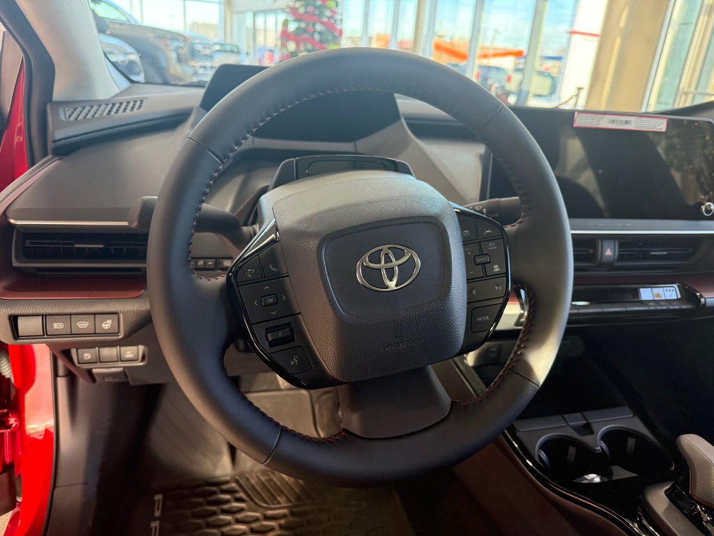 2026 Toyota Prius Plug-In Hybrid XSE Prime in Cowansville, Quebec - 25 - w1024h768px