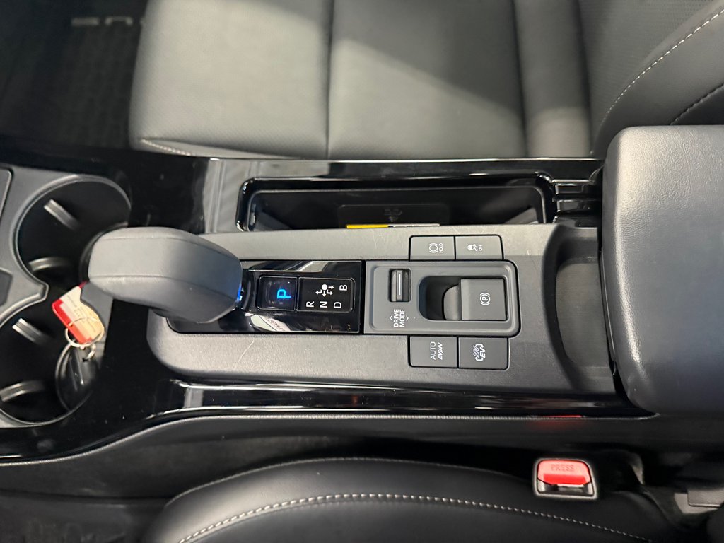 Toyota Prius Plug-In Hybrid Prius Prime Nightshade 2026 à Cowansville, Québec - 24 - w1024h768px