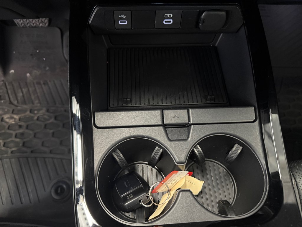 Toyota Prius Plug-In Hybrid Prius Prime Nightshade 2026 à Cowansville, Québec - 23 - w1024h768px