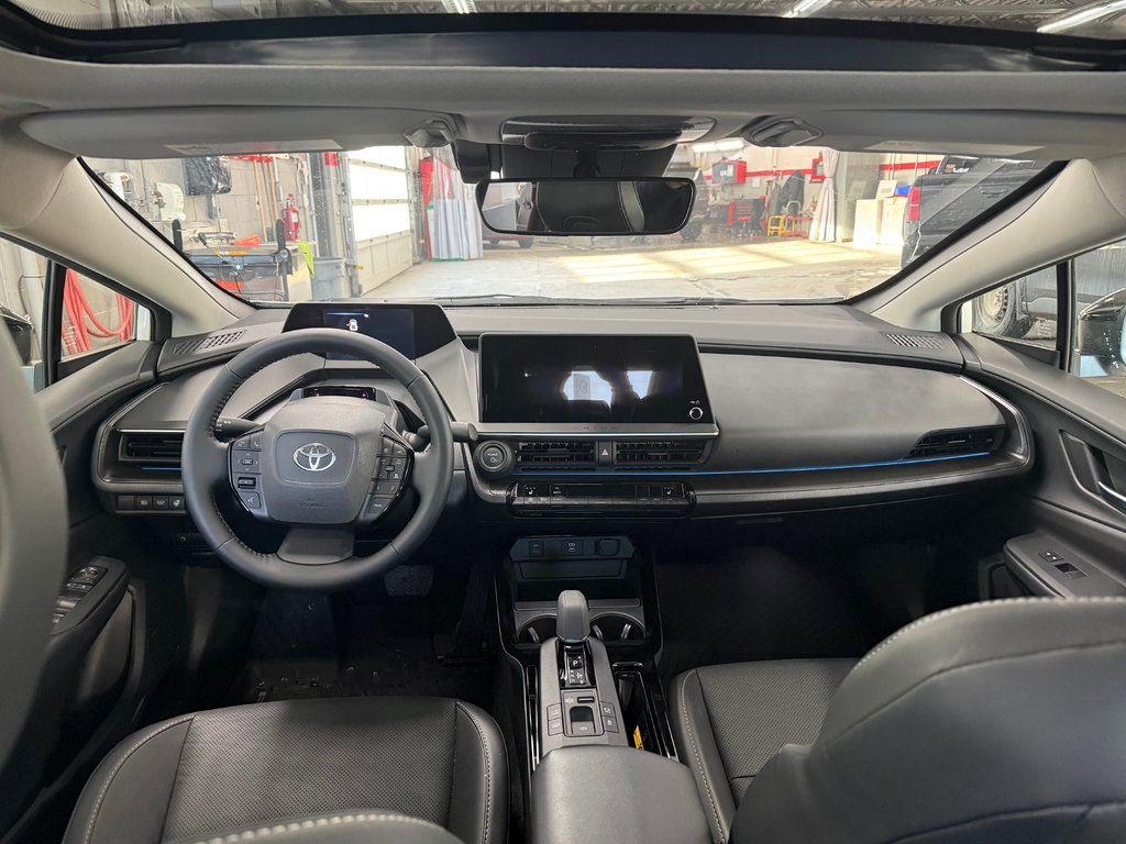 Toyota Prius Plug-In Hybrid Prius Prime Nightshade 2026 à Cowansville, Québec - 14 - w1024h768px