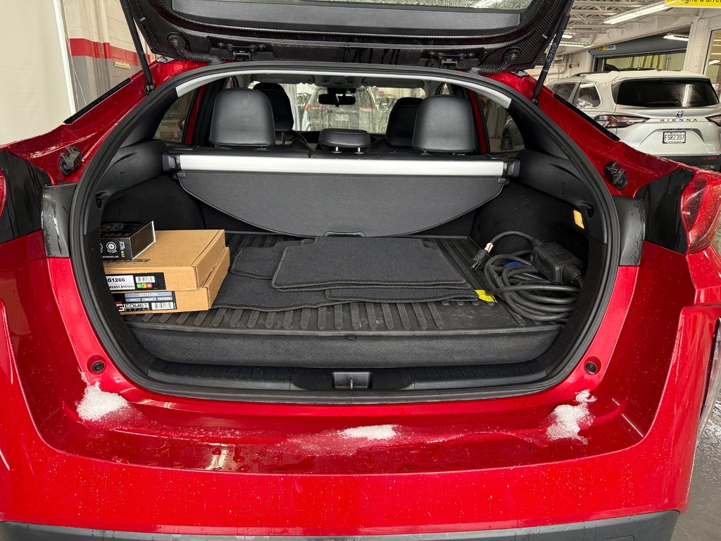 Toyota Prius Prime Upgrade 2020 à Cowansville, Québec - 9 - w1024h768px